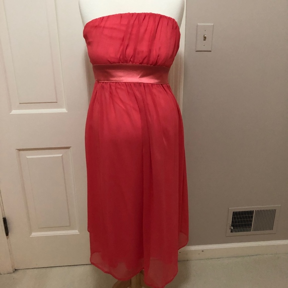 Maternite Coral Strapless Maternity Dess